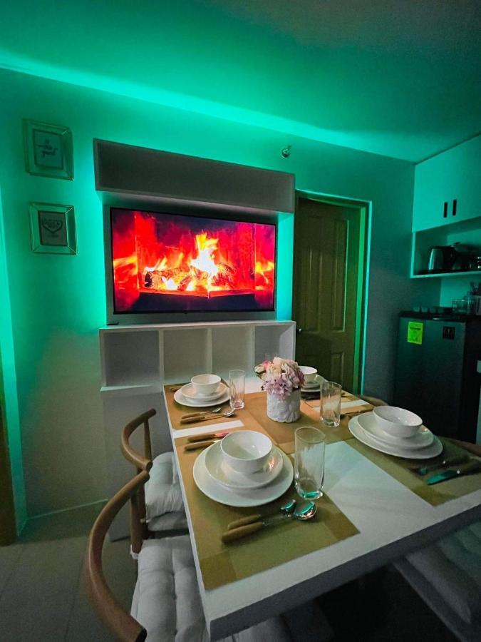 Lovely 2 Bedroom Condo Unit ايلويلو المظهر الخارجي الصورة